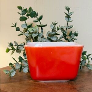 Vintage Pyrex Refrigerator Dish